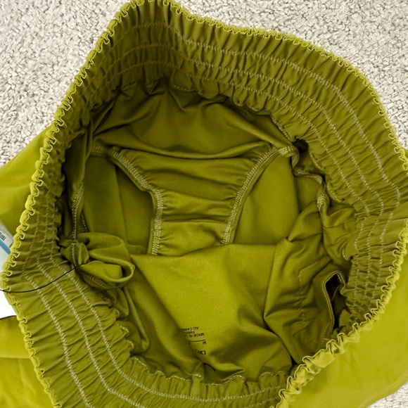 NWT Nike One Dri-FIT Ultra High-Waisted 3" Brief-Lined Shorts M Moss $45 MSRP - Picture 13 of 16